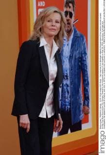 Cast member Kim Basinger attends the premiere of the motion picture comedy thriller The Nice Guys at the TCL Chinese Theatre in the Hollywood section of Los Angeles on May 10, 2016. Storyline: A private eye investigates the apparent suicide of a fading porn star in 1970s Los Angeles and uncovers a conspiracy.  LAP2016051024 JIMxRUYMEN