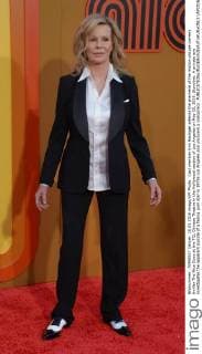 Cast member Kim Basinger attends the premiere of the motion picture comedy thriller The Nice Guys at the TCL Chinese Theatre in the Hollywood section of Los Angeles on May 10, 2016. Storyline: A private eye investigates the apparent suicide of a fading porn star in 1970s Los Angeles and uncovers a conspiracy.  LAP2016051026 JIMxRUYMEN