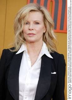 Kim Basinger bei der The Nice Guys Kino Premiere am 10.05.2016 in Hollywood, Los Angeles The Nice Guys Kinopremiere in Hollywood, Los Angeles 