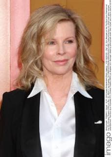 LOS ANGELES - MAY 10: Kim Basinger at the The Nice Guys Premiere at the TCL Chinese Theater IMAX on May 10, 2016 in Los Angeles, CA  KathyxHutchins