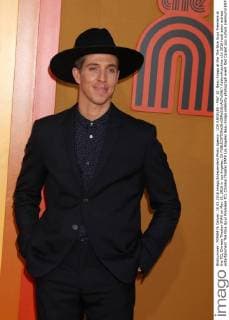 LOS ANGELES - MAY 10: Beau Knapp at the The Nice Guys Premiere at the TCL Chinese Theater IMAX on May 10, 2016 in Los Angeles, CA  KathyxHutchins