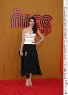 LOS ANGELES - MAY 10: Margaret Qualley at the The Nice Guys Premiere at the TCL Chinese Theater IMAX on May 10, 2016 in Los Angeles, CA  KathyxHutchins