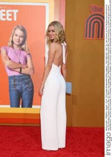 LOS ANGELES - MAY 10: Lexi Johnson at the The Nice Guys Premiere at the TCL Chinese Theater IMAX on May 10, 2016 in Los Angeles, CA  KathyxHutchins
