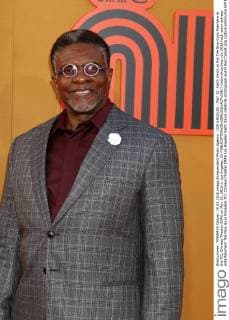 LOS ANGELES - MAY 10: Keith David at the The Nice Guys Premiere at the TCL Chinese Theater IMAX on May 10, 2016 in Los Angeles, CA  KathyxHutchins