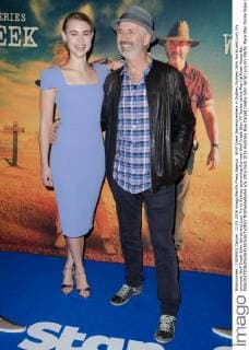 Wolf Creek Serienpremiere in Sydney Sydney:John Jarrat and Lucy Fry promote Wolf Creek John Jarrat and Lucy Fry in Sydney promoting the new Wolf Creek Stan TV Series at the Pop-Up Road House Bar.  MitchellexBurke