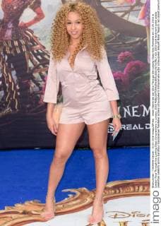 Imani Hakim bei der Alice Through the Looking Glass Kino Premiere am 10.05.2016 in London Alice Through the Looking Glass Kinopremiere in London, 2016 