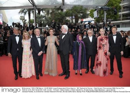 69. Festival de Cannes - Cafe Society Filmpremiere 69th Cannes Film Festival 2016, Red Carpet film Cafe society . Pictured: Valeria Golino, Arnaud Desplechin, Kirsten Dunst, Mads Mikkelsen, Laszlo Nemes, Vanessa Paradis, la produttrice iraniana Katayoon Shahabi, Donald Sutherland, George Miller  AlbertoxTerenghi Cannes