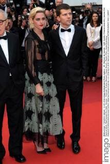 69. Festival de Cannes - Cafe Society Filmpremiere 69th Cannes Film Festival 2016, Red Carpet film Cafe Society . Pictured: Kristen Stewart (dress Gucci), Woody Allen, Jesse Eisenberg  AlbertoxTerenghi Cannes