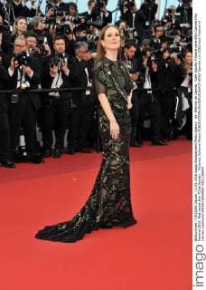 69. Festival de Cannes - Cafe Society Filmpremiere 69th Cannes Film Festival 2016, Red carpet film TCafe Society . Pictured: Julianne Moore  Cannes