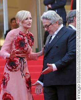 69. Festival de Cannes - Cafe Society Filmpremiere Kirsten Dunst and Jury President George Miller arrive on the steps of the Palais des Festivals before the screening of the film Cafe Society at the opening of the 69th annual Cannes International Film Festival in Cannes, France on May 11, 2016.  CAN20160511838 DAVIDxSILPA