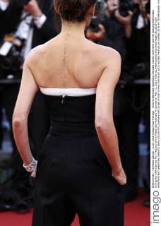 Victoria Beckham attending the Cafe Society premiere and the Opening Night Gala during the 69th Cannes Film Festival at the Palais des Festivals in Cannes on May 11, 2016 Foto:xD.xBedrosianx xFuturexImage