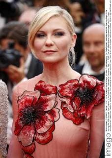 Kirsten Dunst attending the Cafe Society premiere and the Opening Night Gala during the 69th Cannes Film Festival at the Palais des Festivals in Cannes on May 11, 2016 Foto:xD.xBedrosianx xFuturexImage