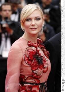 Kirsten Dunst attending the Cafe Society premiere and the Opening Night Gala during the 69th Cannes Film Festival at the Palais des Festivals in Cannes on May 11, 2016 Foto:xD.xBedrosianx xFuturexImage