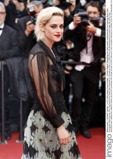 Kristen Stewart attending the Cafe Society premiere and the Opening Night Gala during the 69th Cannes Film Festival at the Palais des Festivals in Cannes on May 11, 2016 Foto:xD.xBedrosianx xFuturexImage