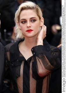 Kristen Stewart attending the Cafe Society premiere and the Opening Night Gala during the 69th Cannes Film Festival at the Palais des Festivals in Cannes on May 11, 2016 Foto:xD.xBedrosianx xFuturexImage