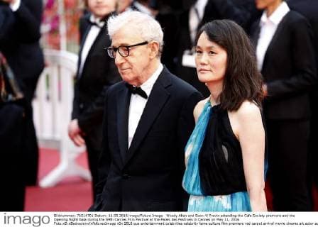 Woody Allen and Soon-Yi Previn attending the Cafe Society premiere and the Opening Night Gala during the 69th Cannes Film Festival at the Palais des Festivals in Cannes on May 11, 2016 Foto:xD.xBedrosianx xFuturexImage