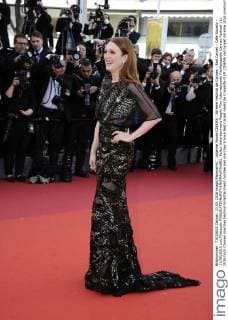 Julianne Moore CINEMA : 69 eme Festival de Cannes - Red Carpet - Cafe Society - 11 05 2016 LoicThebaudx 