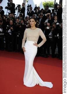 Eva Longoria CINEMA : 69 eme Festival de Cannes - Red Carpet - Cafe Society - 11 05 2016 LoicThebaudx 