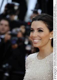 Eva Longoria CINEMA : 69 eme Festival de Cannes - Red Carpet - Cafe Society - 11 05 2016 LoicThebaudx 