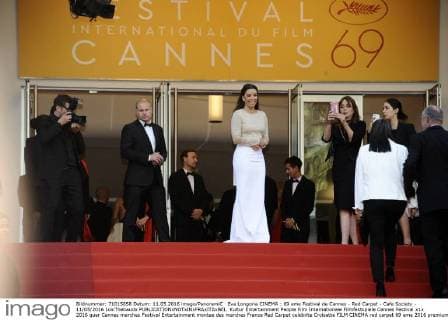 Eva Longoria CINEMA : 69 eme Festival de Cannes - Red Carpet - Cafe Society - 11 05 2016 LoicThebaudx 