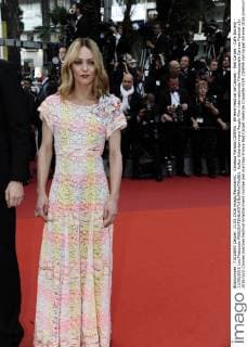 Vanessa Paradis CINEMA : 69 eme Festival de Cannes - Red Carpet - Cafe Society - 11 05 2016 LoicThebaudx 