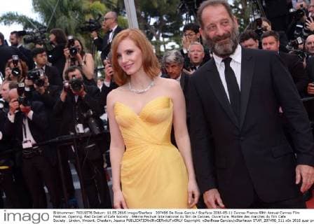 207496 De Rosa-Garcia Starface 2016-05-11 Cannes France 69th Annual Cannes Film Festival. Opening. Red Carpet of Cafe Society . 69ème Festival International du film de Cannes. Ouverture. Montée des marches du film Cafe Society . Lindon, Vincent; Chastain, Jessica  Copyright: xDexRosa-Garciax xStarfacex STAR_207496_311