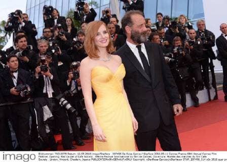 207496 De Rosa-Garcia Starface 2016-05-11 Cannes France 69th Annual Cannes Film Festival. Opening. Red Carpet of Cafe Society . 69ème Festival International du film de Cannes. Ouverture. Montée des marches du film Cafe Society . Lindon, Vincent; Chastain, Jessica  Copyright: xDexRosa-Garciax xStarfacex STAR_207496_314