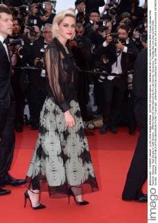 207496 De Rosa-Garcia Starface 2016-05-11 Cannes France 69th Annual Cannes Film Festival. Opening. Red Carpet of Cafe Society . 69ème Festival International du film de Cannes. Ouverture. Montée des marches du film Cafe Society . Stewart, Kristen  Copyright: xDexRosa-Garciax xStarfacex STAR_207496_326