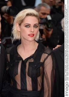 207496 De Rosa-Garcia Starface 2016-05-11 Cannes France 69th Annual Cannes Film Festival. Opening. Red Carpet of Cafe Society . 69ème Festival International du film de Cannes. Ouverture. Montée des marches du film Cafe Society . Stewart, Kristen  Copyright: xDexRosa-Garciax xStarfacex STAR_207496_329