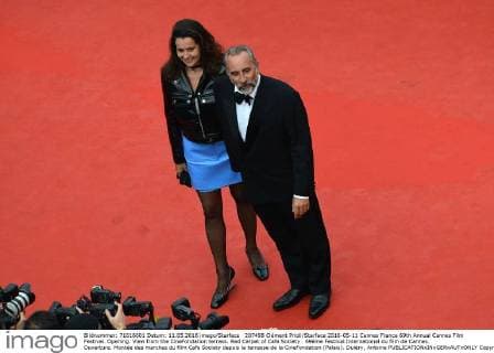 207498 Clément Prioli Starface 2016-05-11 Cannes France 69th Annual Cannes Film Festival. Opening. View from the CineFondation terrass. Red Carpet of Cafe Society . 69ème Festival International du film de Cannes. Ouverture. Montée des marches du film Cafe Society depuis la terrasse de la CineFondation (Palais). Duléry, Antoine  Copyright: xClémentxPriolix STAR_207498_005