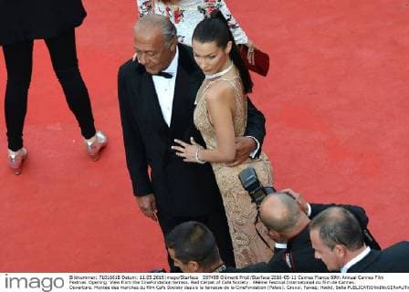 207498 Clément Prioli Starface 2016-05-11 Cannes France 69th Annual Cannes Film Festival. Opening. View from the CineFondation terrass. Red Carpet of Cafe Society . 69ème Festival International du film de Cannes. Ouverture. Montée des marches du film Cafe Society depuis la terrasse de la CineFondation (Palais). Gruosi, Fawaz; Hadid, Bella  Copyright: xClémentxPriolix STAR_207498_022