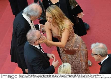 207498 Clément Prioli Starface 2016-05-11 Cannes France 69th Annual Cannes Film Festival. Opening. View from the CineFondation terrass. Red Carpet of Cafe Society . 69ème Festival International du film de Cannes. Ouverture. Montée des marches du film Cafe Society depuis la terrasse de la CineFondation (Palais). Allen, Woody; Lively, Blake; Frémaux, Thierry  Copyright: xClémentxPriolix STAR_207498_090