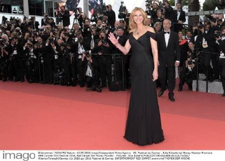 69. Festival de Cannes - Julia Roberts bei Money Monster Premiere 69th Cannes Film Festival 2016, Red Carpet film Money Monster . Pictured: Julia Roberts  AlbertoxTerenghi Cannes