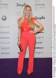 DUFTSTARS -Deutscher Parfumpreis 2016 Elna Margret zu Bentheim Ankunft zur Verleihung der Duftstars- Deutscher Parfumpreis 2016 im Kraftwerk Mitte in Berlin, 12.05.2016