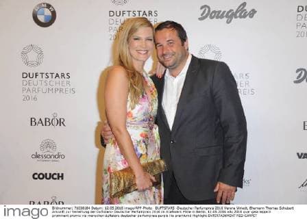 DUFTSTARS -Deutscher Parfumpreis 2016 Verena Wriedt, Ehemann Thomas Schubert Ankunft zur Verleihung der Duftstars- Deutscher Parfumpreis 2016 im Kraftwerk Mitte in Berlin, 12.05.2016