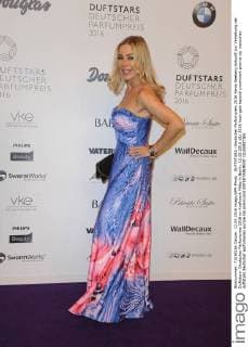 DUFTSTARS -Deutscher Parfumpreis 2016 Xenia Seeberg Ankunft zur Verleihung der Duftstars- Deutscher Parfumpreis 2016 im Kraftwerk Mitte in Berlin, 12.05.2016