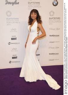 DUFTSTARS -Deutscher Parfumpreis 2016 Alexandra Simone Ankunft zur Verleihung der Duftstars- Deutscher Parfumpreis 2016 im Kraftwerk Mitte in Berlin, 12.05.2016