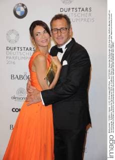 DUFTSTARS -Deutscher Parfumpreis 2016 Anja Kling, Wolfram Becker Ankunft zur Verleihung der Duftstars- Deutscher Parfumpreis 2016 im Kraftwerk Mitte in Berlin, 12.05.2016
