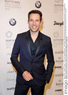 DUFTSTARS -Deutscher Parfumpreis 2016 Alexander Mazza Ankunft zur Verleihung der Duftstars- Deutscher Parfumpreis 2016 im Kraftwerk Mitte in Berlin, 12.05.2016