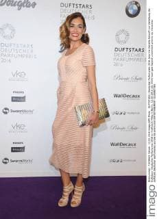 DUFTSTARS -Deutscher Parfumpreis 2016 Jana Ina Zarrella Ankunft zur Verleihung der Duftstars- Deutscher Parfumpreis 2016 im Kraftwerk Mitte in Berlin, 12.05.2016
