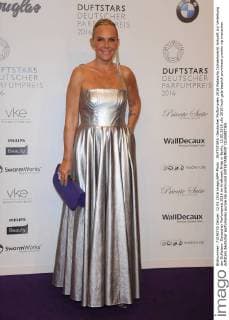 DUFTSTARS -Deutscher Parfumpreis 2016 Natascha Ochsenknecht Ankunft zur Verleihung der Duftstars- Deutscher Parfumpreis 2016 im Kraftwerk Mitte in Berlin, 12.05.2016