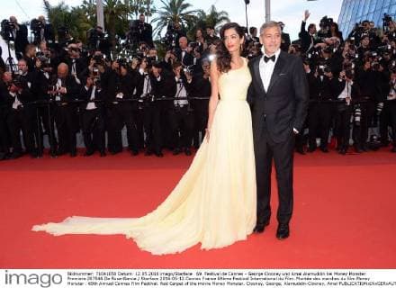 69. Festival de Cannes - George Clooney und Amal Alamuddin bei Money Monster Premiere 207546 De Rosa-Garcia Starface 2016-05-12 Cannes France 69ème Festival International du Film. Montée des marches du film Money Monster . 69th Annual Cannes Film Festival. Red Carpet of the movie Money Monster. Clooney, George; Alamuddin-Clooney, Amal  Copyright: xDexRosa-Garciax xStarfacex STAR_207546_138