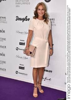 Caroline Beil bei der Verleihung Deutscher Parfumpreis - Duftstars 2016 am 12.05.2016 in Berlin Deutscher Parfumpreis Duftstars 2016 in Berlin 