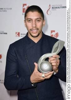 Deutscher Musikautorenpreis - Die Gewinner Andreas Bourani bei der 8. Verleihung des Deutschen Musikautorenpreises 2016 im Hotel Ritz-Carlton. Berlin, 12.05.2016 Foto:xFredericx xFuturexImage