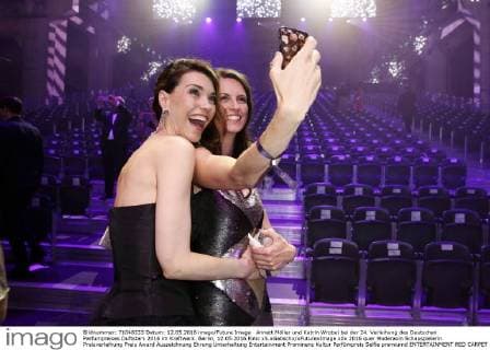Annett Möller und Katrin Wrobel bei der 24. Verleihung des Deutschen Parfumpreises Duftstars 2016 im Kraftwerk. Berlin, 12.05.2016 Foto:xS.xGabschx xFuturexImage