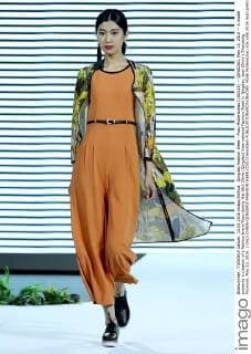 Qingdao Fashion Week - Pozo Modenschau (160513) -- QINGDAO, May 13, 2016 -- A model presents a creation of a fashion brand Pozo during the 16th China (Qingdao) International Fashion Week in Qingdao, east China s Shandong Province, May 13, 2016. ) (mp) CHINA-QINGDAO-FASHION WEEK (CN) ChenxJianli 