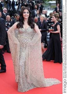 69. Festival de Cannes: Slack Bay - Ma Loute Filmpremiere Aishwarya Rai arrives on the red carpet before the screening of the film Ma Loute (Slack Bay) at the 69th annual Cannes International Film Festival in Cannes, France on May 13, 2016.  CAN20160513809 DAVIDxSILPA