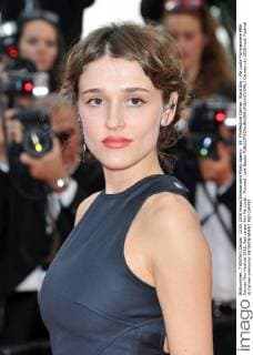 69. Filmfestival Cannes: Slack Bay - Ma Loute Filmpremiere 69th Cannes Film Festival 2016, Red carpet film Ma Loute . Pictured: Lola Bessis  Cannes