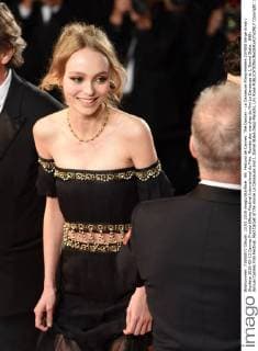 69. Festival de Cannes: The Dancer - La Danseuse Filmpremiere 207600 Serge Arnal Starface 2016-05-13 Cannes France 69ème Festival International du Film. Montée des marches du film La Danseuse et I, Daniel Blake . 69th Annual Cannes Film Festival. Red Carpet of the movie La Danseuse and I, Daniel Blake Depp-Paradis, Lily Rose  Copyright: xSergexArnalx xStarfacex STAR_207600_007