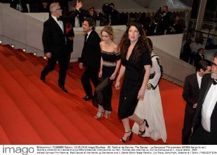 69. Festival de Cannes: The Dancer - La Danseuse Filmpremiere 207600 Serge Arnal Starface 2016-05-13 Cannes France 69ème Festival International du Film. Montée des marches du film La Danseuse et I, Daniel Blake . 69th Annual Cannes Film Festival. Red Carpet of the movie La Danseuse and I, Daniel Blake Depp-Paradis, Lily Rose; Sokolinski, Stéphanie ( SoKo )  Copyright: xSergexArnalx xStarfacex STAR_207600_015